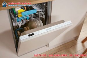 Máy rửa bát Bosch phát ra tiếng kêu to, rung lắc mạnh