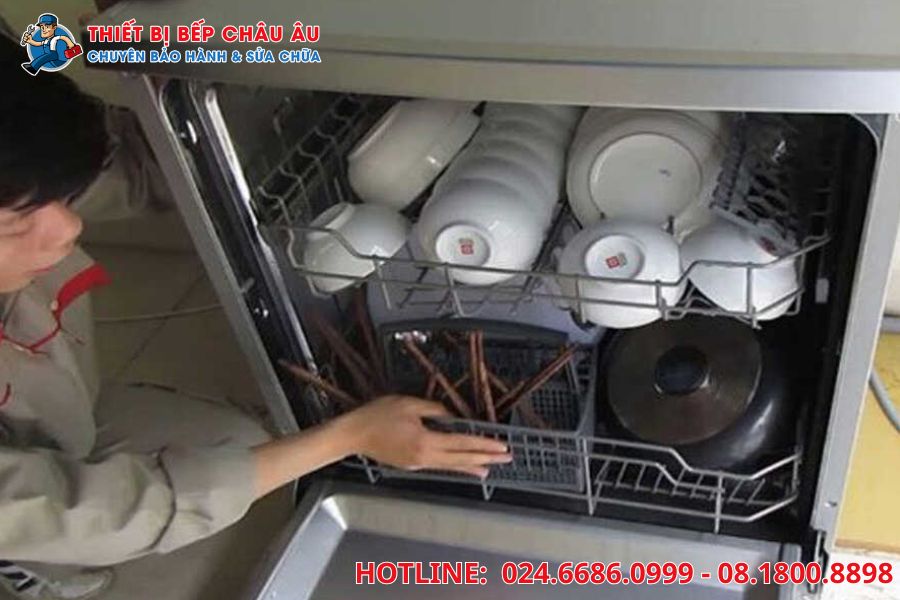 Máy rửa bát Electrolux báo mã lỗi hệ thống 