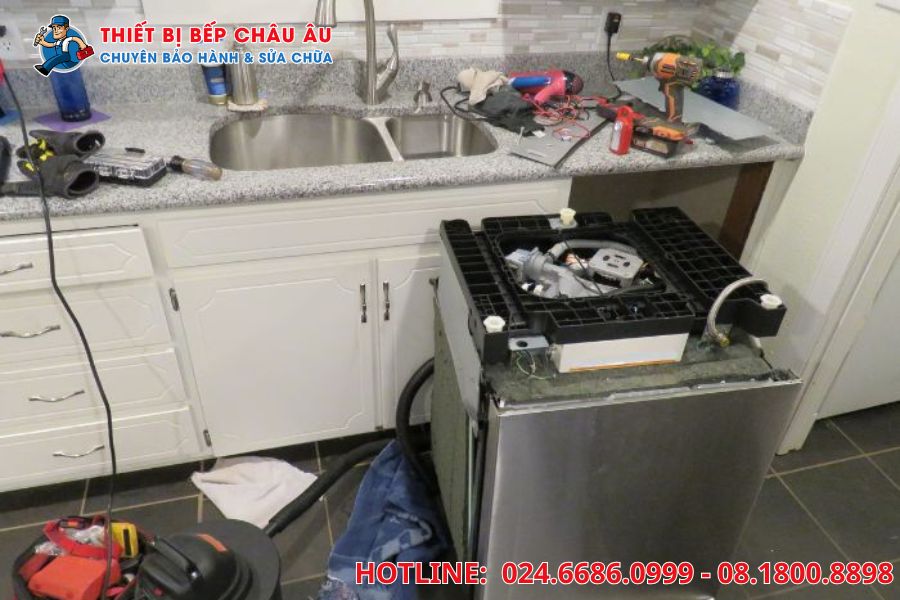Quy trình sửa chữa máy rửa bát Elica tại Thiết Bị Bếp Châu Âu