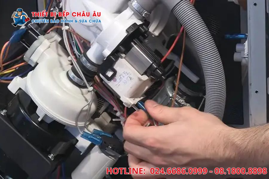 khách hàng nhận được nhiều giá trị thiết thực trong suốt quá trình sửa chữa và sử dụng thiết bị